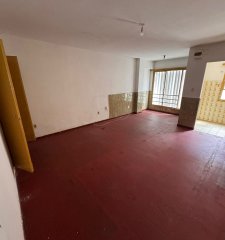 Vende amplio monoambiente Capurro