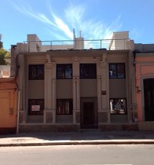 VENTA DUPLEX 2 DORM CON PATIO, AZOTEA PARRILLERO USO EXCLUSIVO EN TRES CRUCES