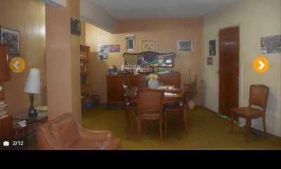 Venta de Apartamento de 4 Dormitorios y Garage en Pocitos. ¡A reciclar!
