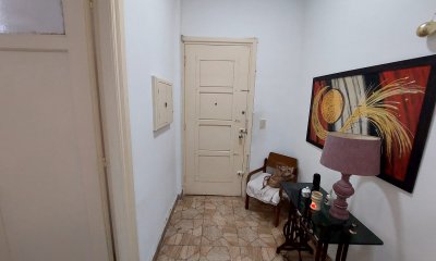 SE VENDE GRAN APARTAMENTO EN EL CENTRO!