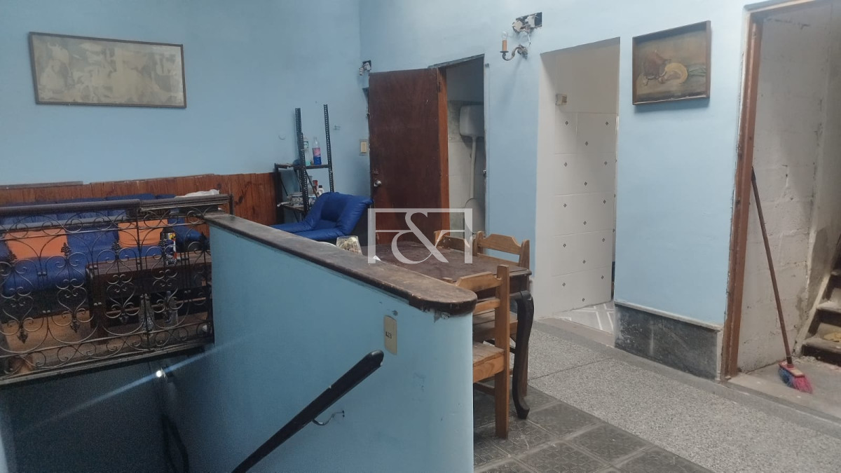 Casa ID.2464 - Venta Casa 5 dormitorios Centro