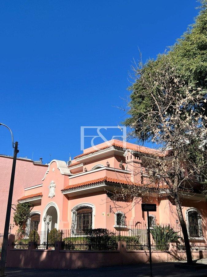 Casa ID.2520 - Venta Casa 7 dormitorios Pocitos Cochera 5 Baños
