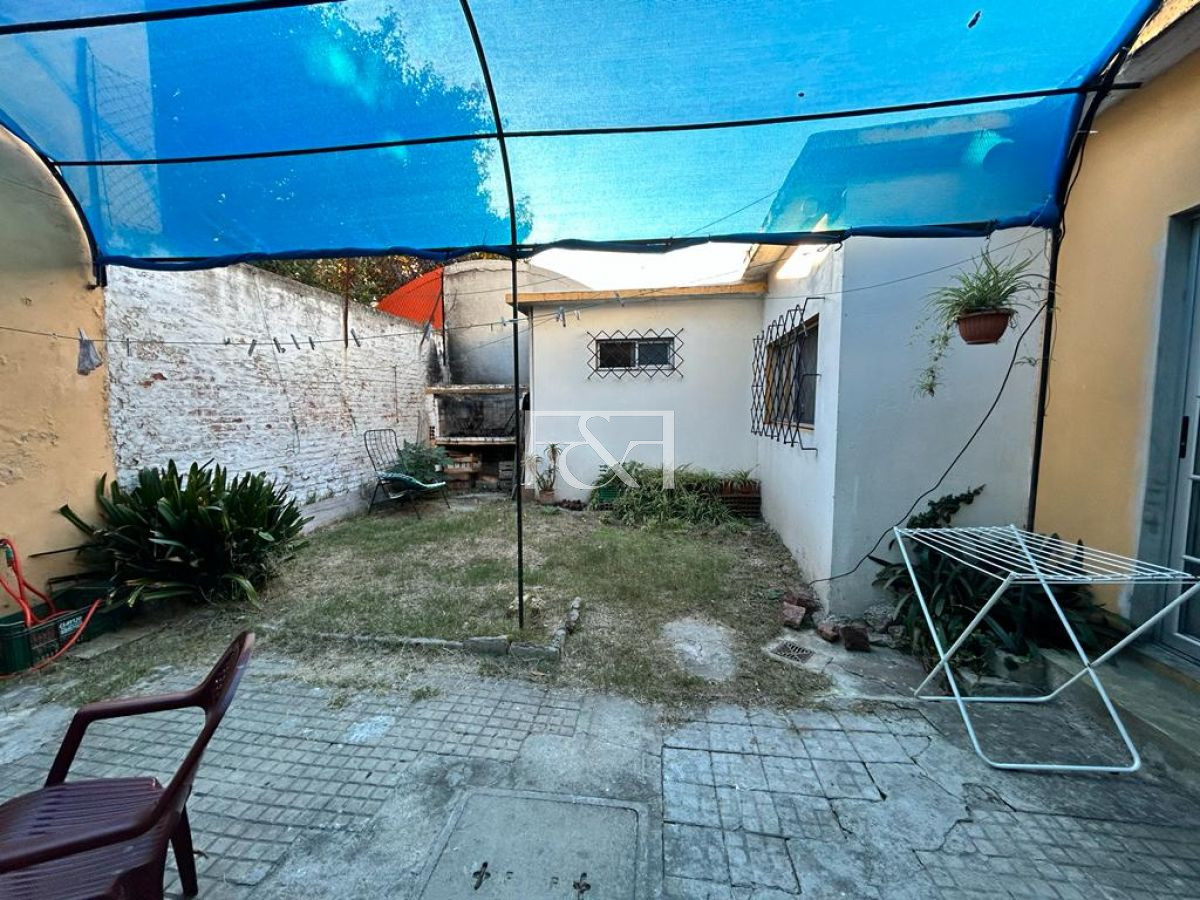 Casa ID.2561 - Venta de casa con Apartamento y Garaje