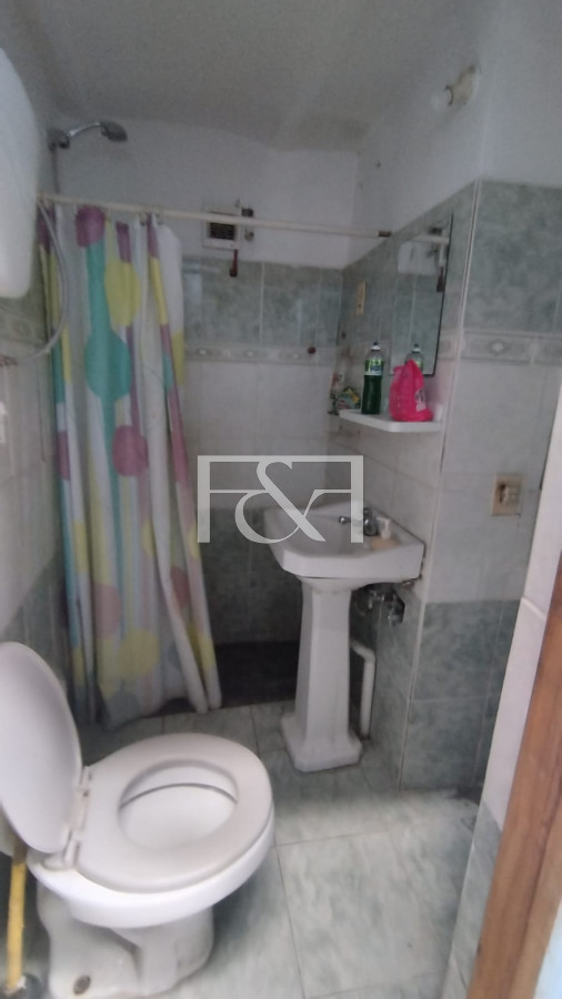 Casa ID.2464 - Venta Casa 5 dormitorios Centro