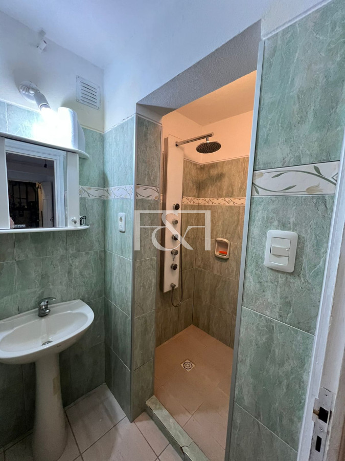 Casa ID.2520 - Venta Casa 7 dormitorios Pocitos Cochera 5 Baños
