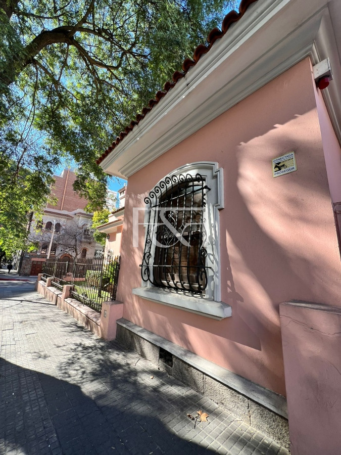 Casa ID.2520 - Venta Casa 7 dormitorios Pocitos Cochera 5 Baños