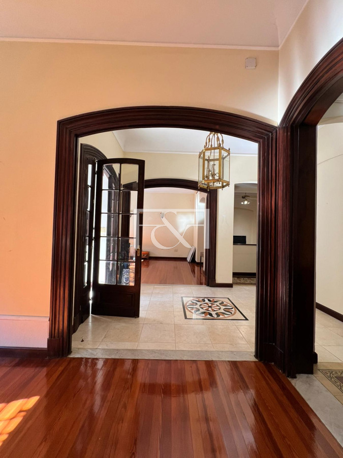 Casa ID.2520 - Venta Casa 7 dormitorios Pocitos Cochera 5 Baños