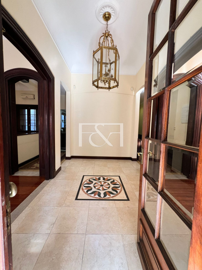 Casa ID.2520 - Venta Casa 7 dormitorios Pocitos Cochera 5 Baños
