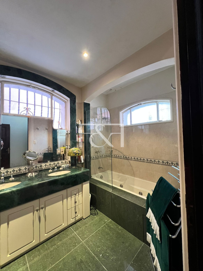 Casa ID.2520 - Venta Casa 7 dormitorios Pocitos Cochera 5 Baños