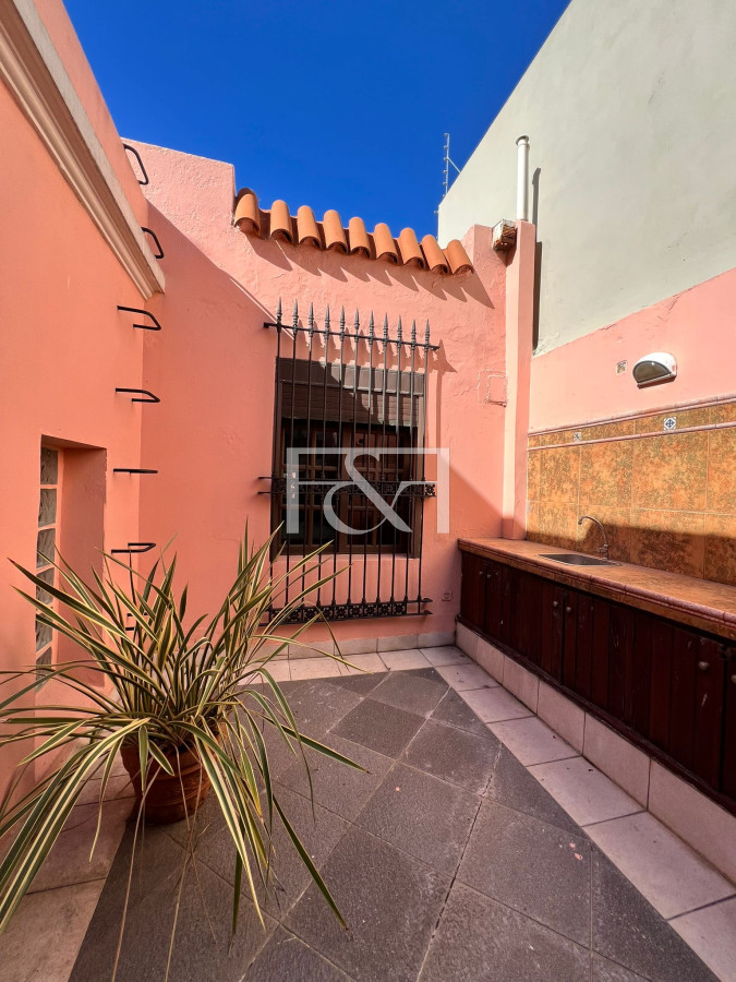 Casa ID.2520 - Venta Casa 7 dormitorios Pocitos Cochera 5 Baños