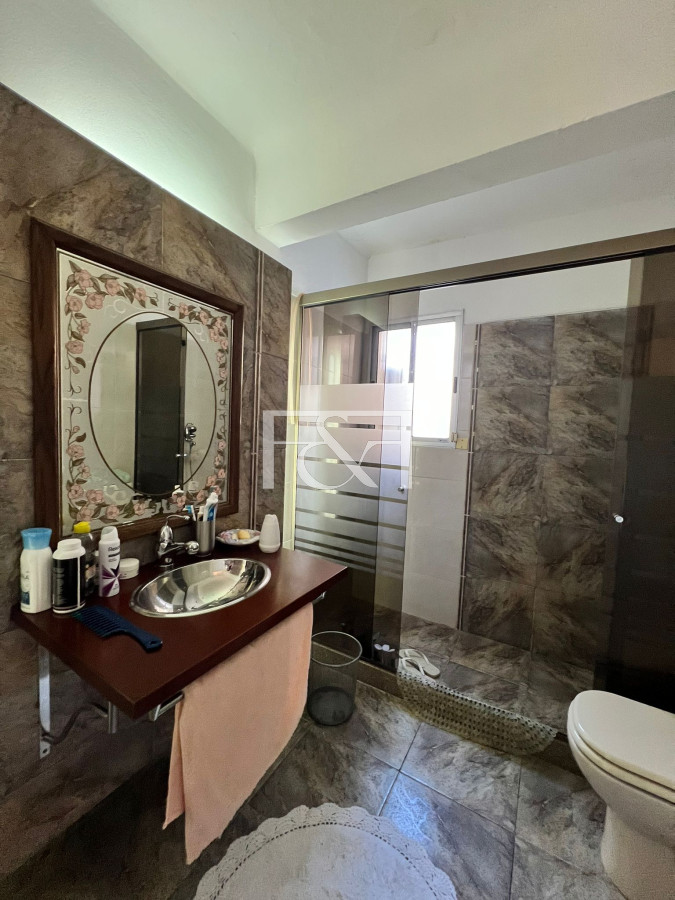 Casa ID.2520 - Venta Casa 7 dormitorios Pocitos Cochera 5 Baños