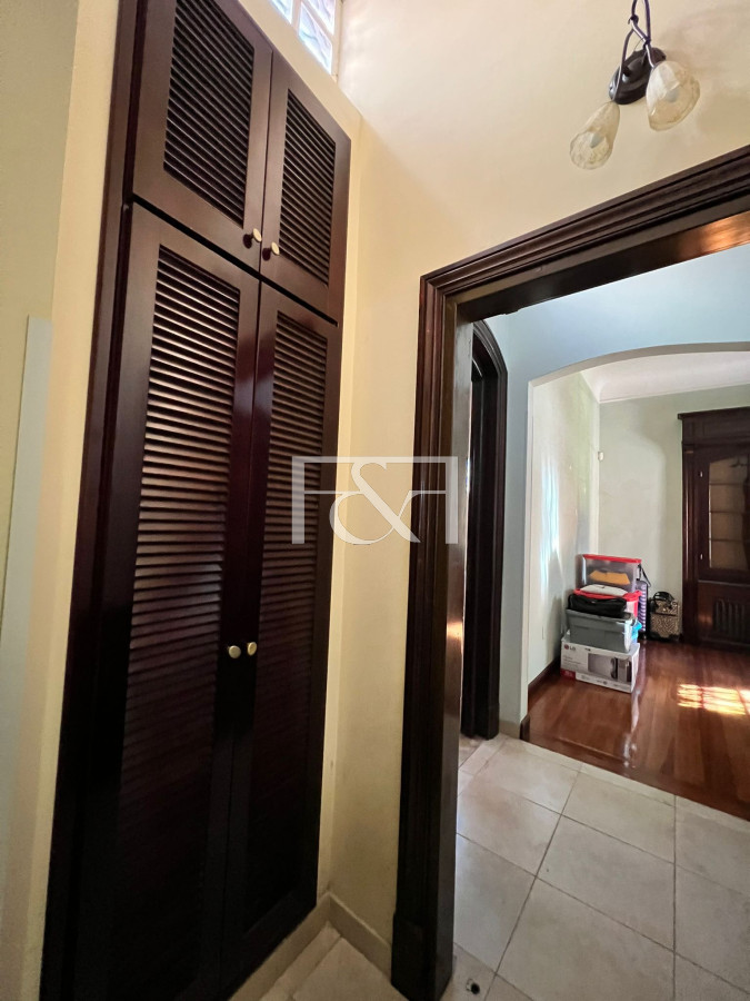 Casa ID.2520 - Venta Casa 7 dormitorios Pocitos Cochera 5 Baños