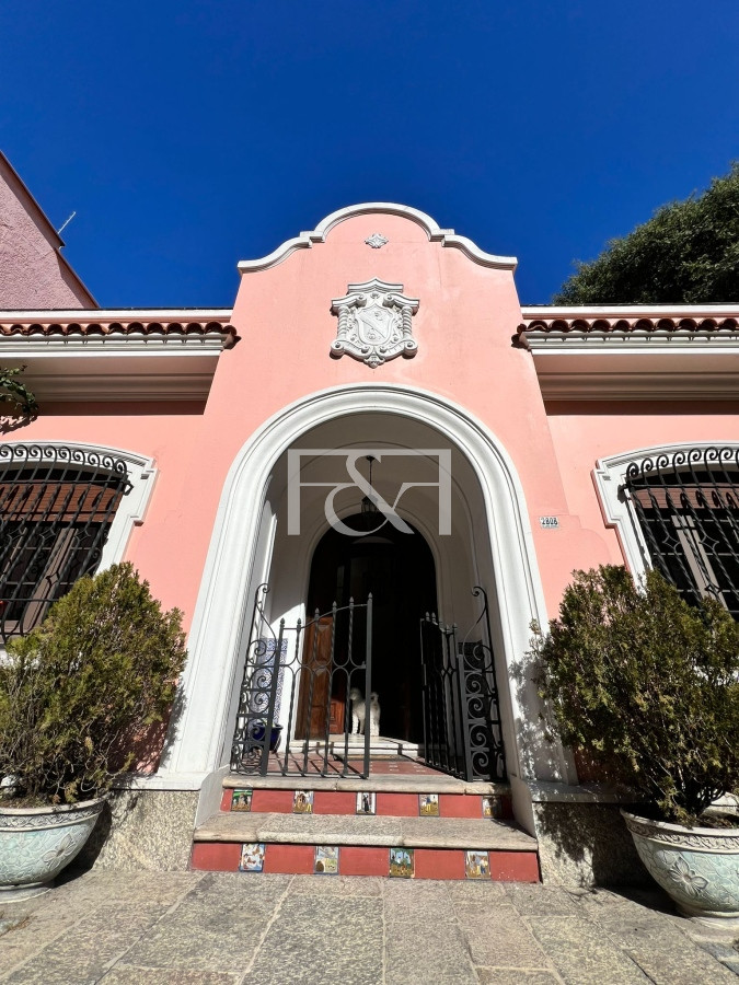Casa ID.2520 - Venta Casa 7 dormitorios Pocitos Cochera 5 Baños