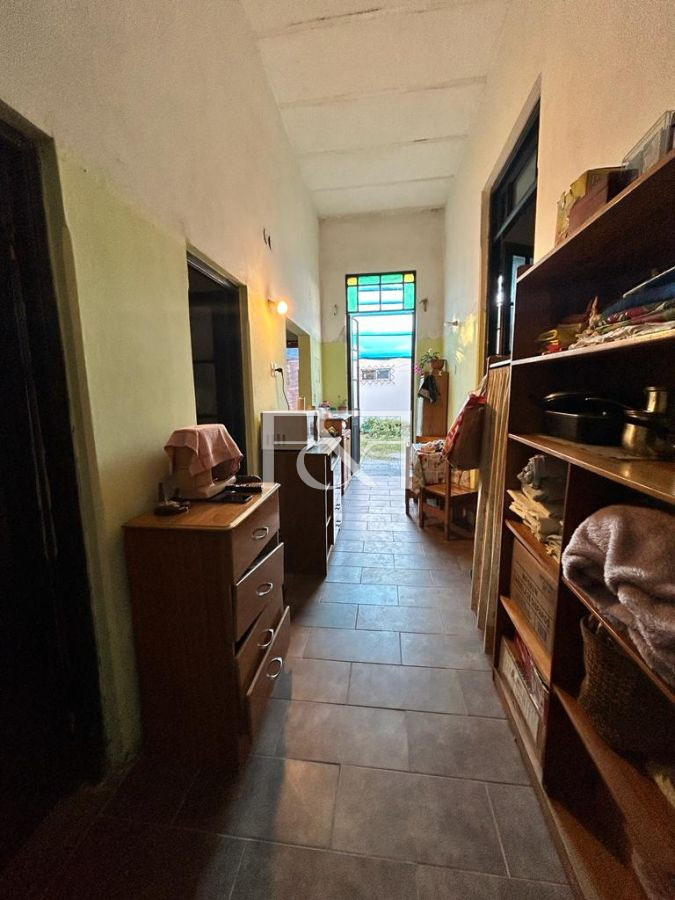 Casa ID.2561 - Venta de casa con Apartamento y Garaje
