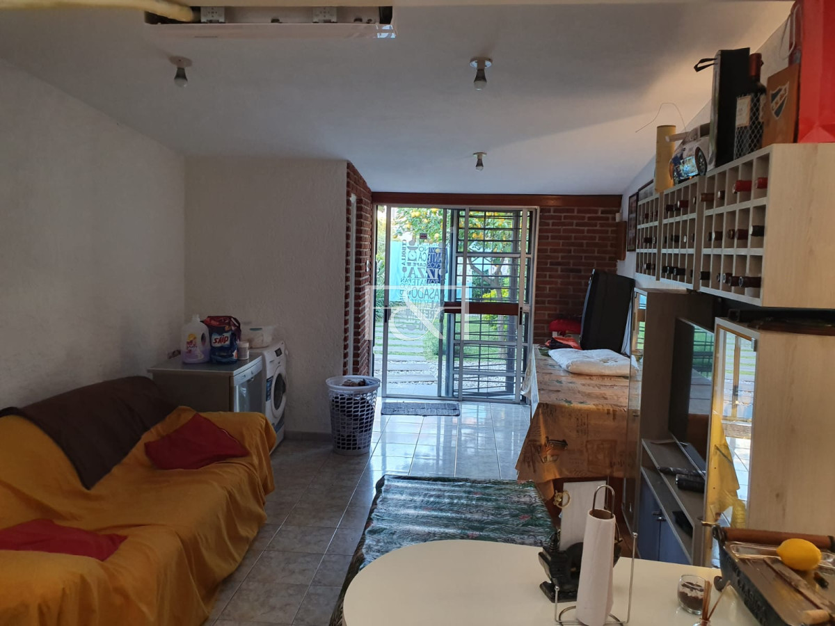 Casa ID.2570 - VENTA CASA 4 DORMITORIOS CON GARAGE EN EL PRADO