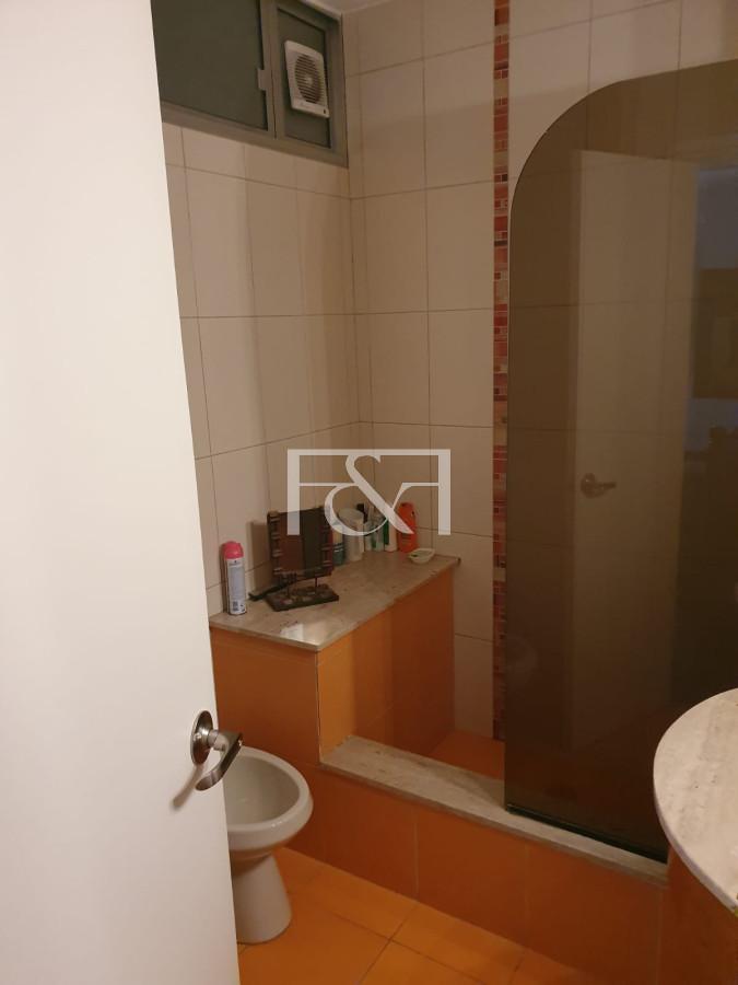 Casa ID.2570 - VENTA CASA 4 DORMITORIOS CON GARAGE EN EL PRADO