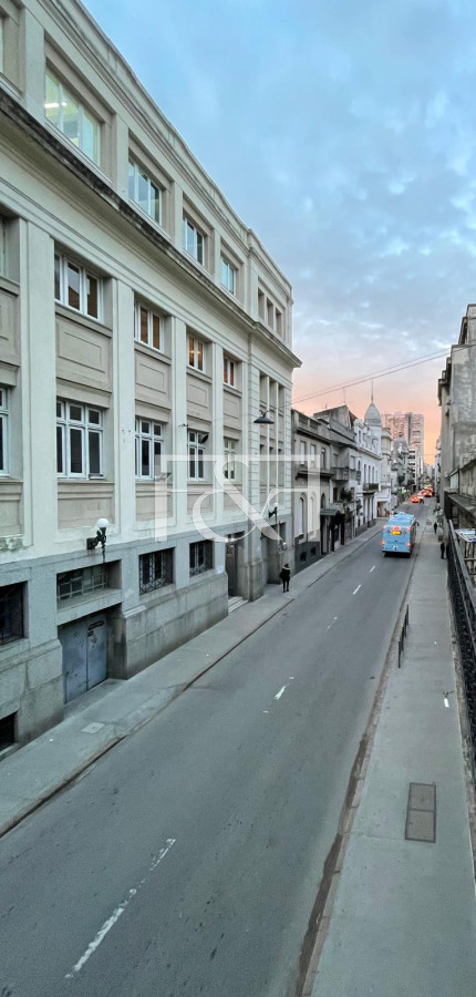 Casa ID.2516 - Se vende Casa en Ciudad Vieja 