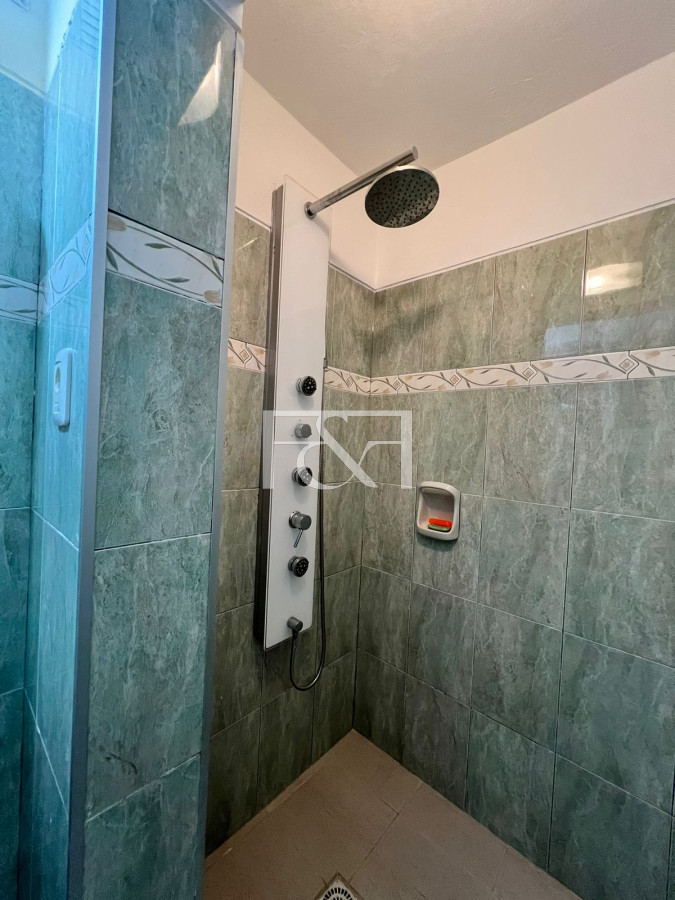 Casa ID.2520 - Venta Casa 7 dormitorios Pocitos Cochera 5 Baños