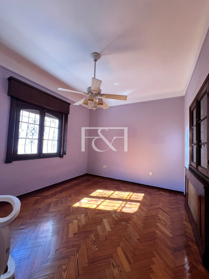 Casa ID.2520 - Venta Casa 7 dormitorios Pocitos Cochera 5 Baños