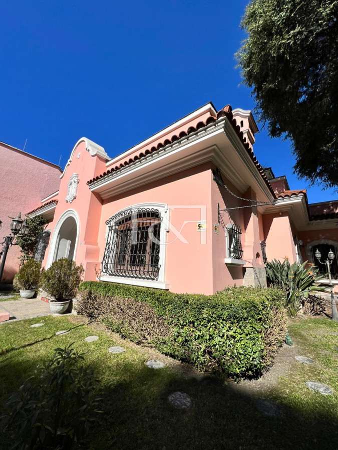 Casa ID.2520 - Venta Casa 7 dormitorios Pocitos Cochera 5 Baños