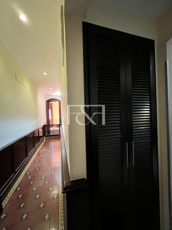 Casa ID.2520 - Venta Casa 7 dormitorios Pocitos Cochera 5 Baños