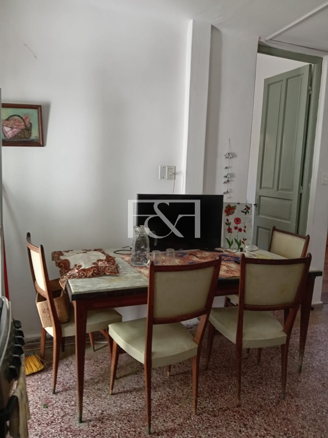 Casa ID.2642 - VENTA CASA DE DOS DORMITORIOS CON PATIO EN COLÓN