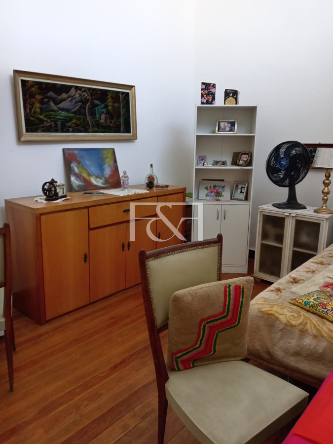 Casa ID.2642 - VENTA CASA DE DOS DORMITORIOS CON PATIO EN COLÓN