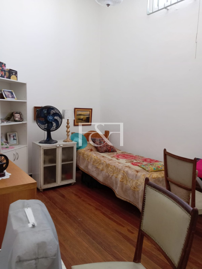 Casa ID.2642 - VENTA CASA DE DOS DORMITORIOS CON PATIO EN COLÓN