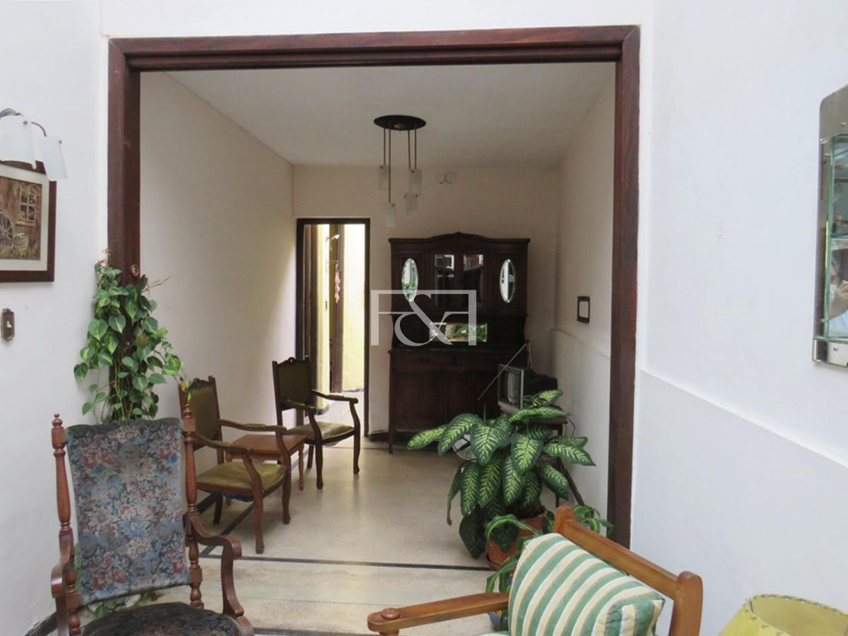 Casa ID.1338 - Venta casa tres dormitorios dos baños Palermo