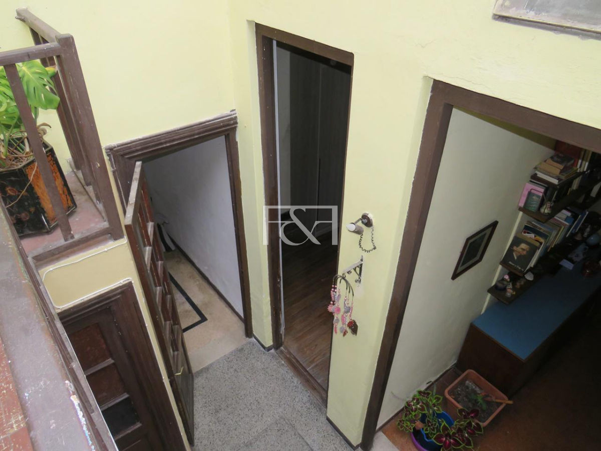 Casa ID.1338 - Venta casa tres dormitorios dos baños Palermo