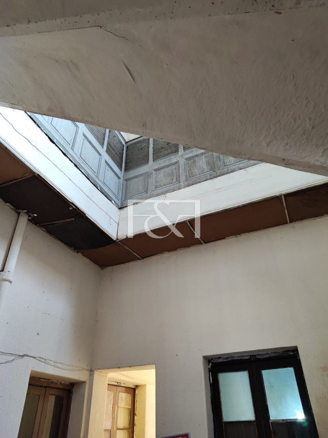 Casa ID.1336 - Venta Casa-Pensión 19 dormitorios. Ciudad Vieja. Oportunidad de Inversión