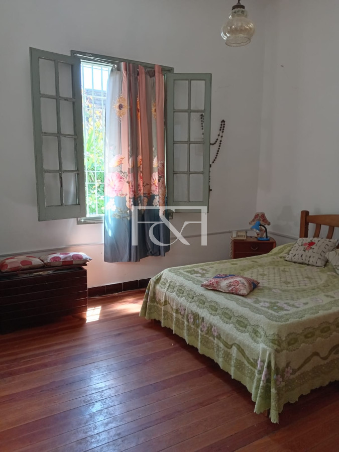 Casa ID.2642 - VENTA CASA DE DOS DORMITORIOS CON PATIO EN COLÓN