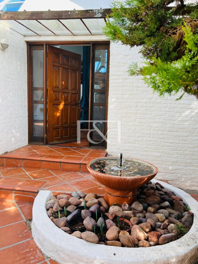 Casa ID.2744 - Venta casa en La Marina Santa Lucia