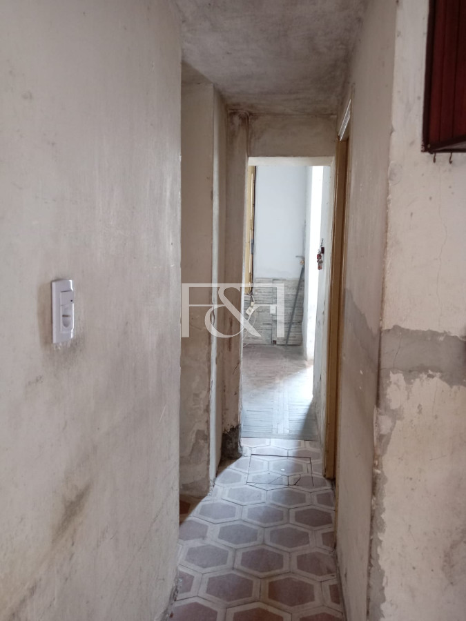 Casa ID.2639 - VENTA CASA DE UN DORMITORIO - PARRILLERO EN AGUADA