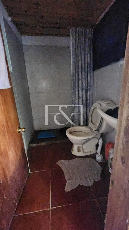 Casa ID.2431 - VENTA CASA DE 3 DORMITORIOS Y 2 APTOS EN CERRITO