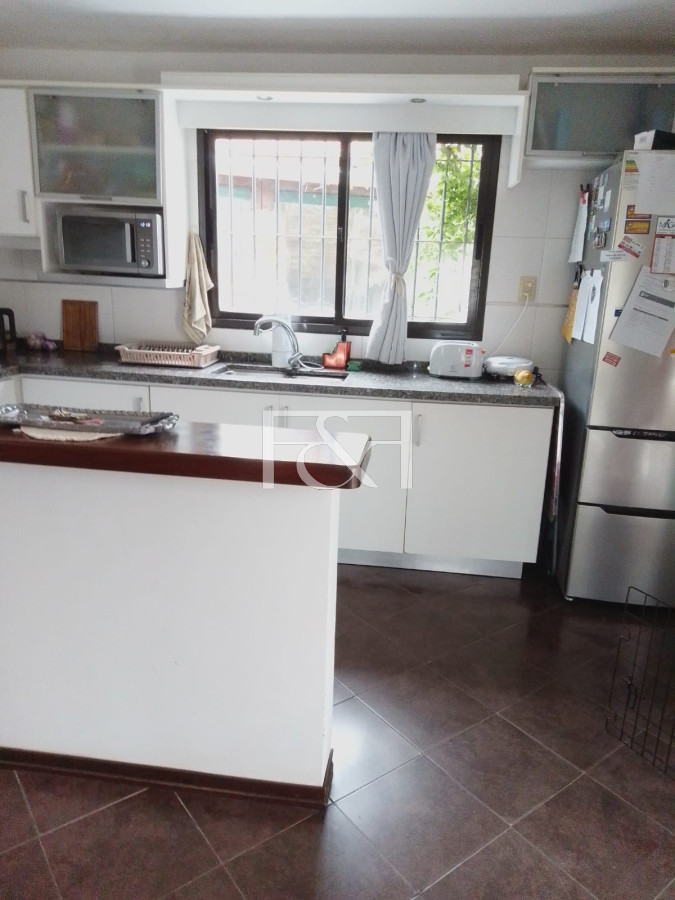 Casa ID.2876 - VENTA , DIVINA CASA , 4 DORMITORIOS , 4 BAÑOS , A MTRS DE LA PLAYA , EL PINAR 