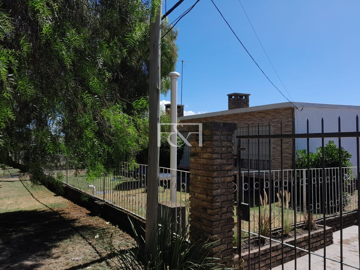 Casa ID.2320 - Se vende casa en Ciudad de la Costa