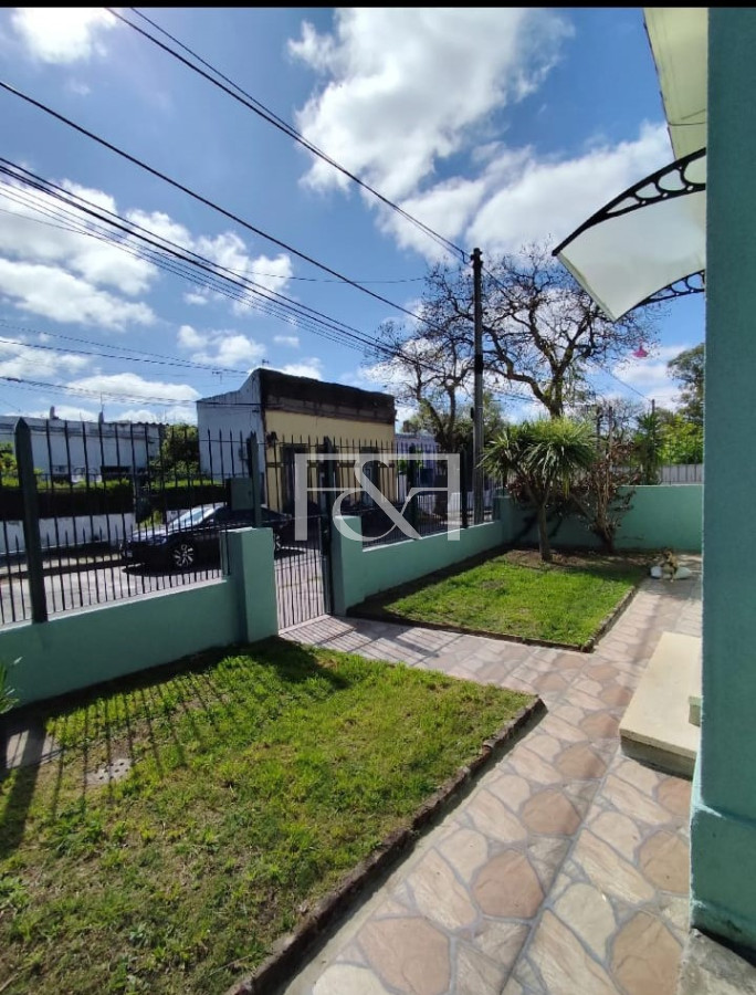 Casa ID.2642 - VENTA CASA DE DOS DORMITORIOS CON PATIO EN COLÓN