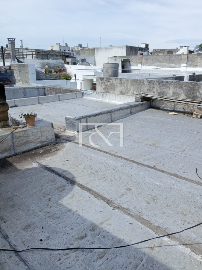 Casa ID.2639 - VENTA CASA DE UN DORMITORIO - PARRILLERO EN AGUADA