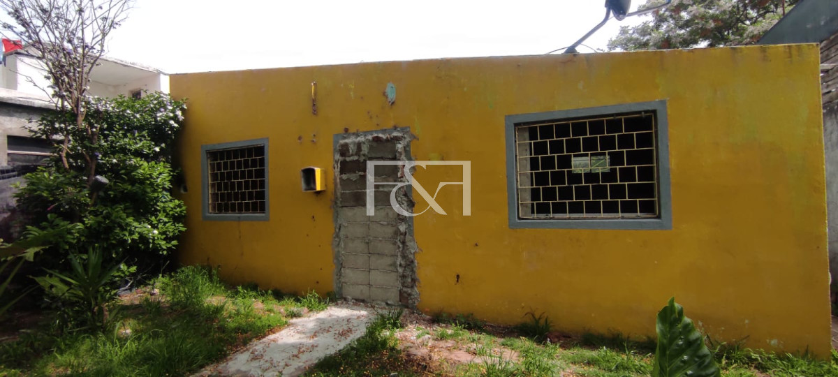 Casa ID.1282 - Venta Casa Terreno La Teja 
