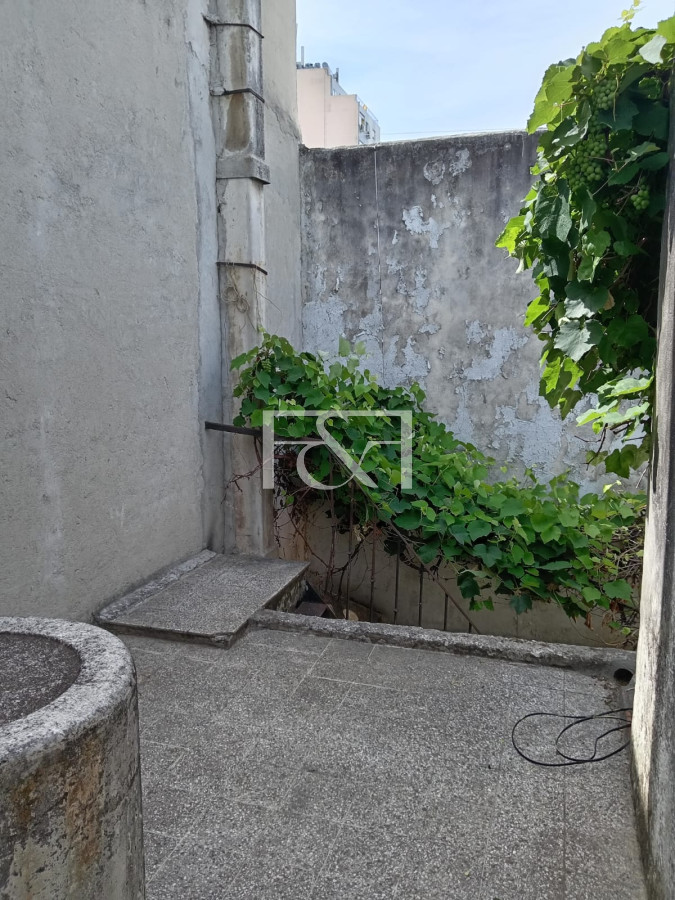 Casa ID.2639 - VENTA CASA DE UN DORMITORIO - PARRILLERO EN AGUADA