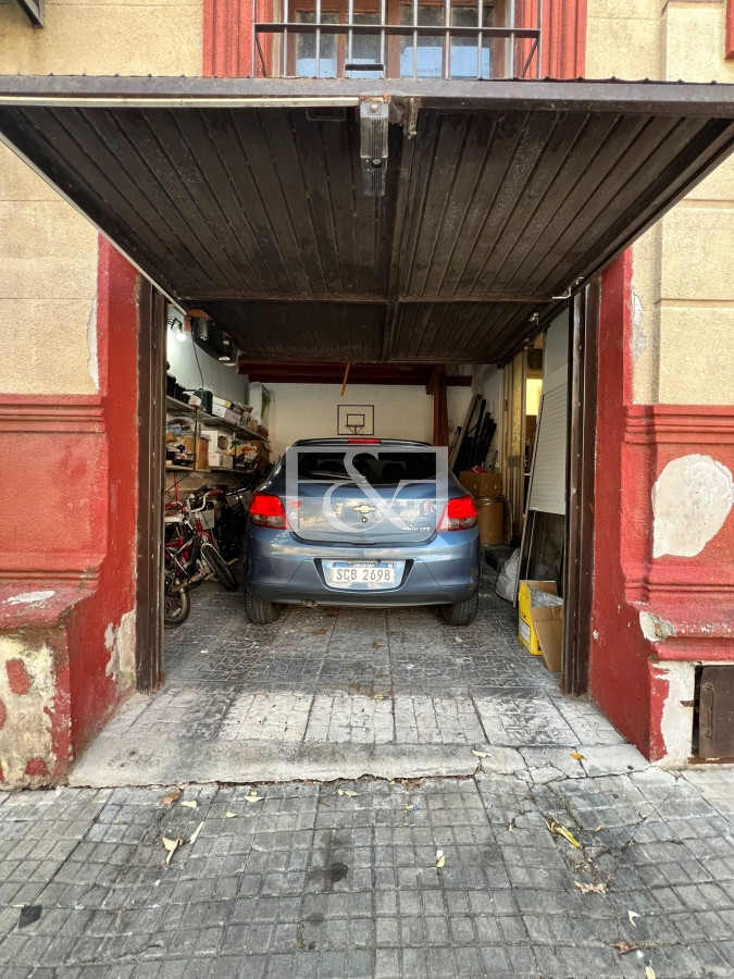 Casa ID.2352 - VENTA CASA 3 DORMITORIOS CON GARAGE Y BARBACOA EN AGUADA