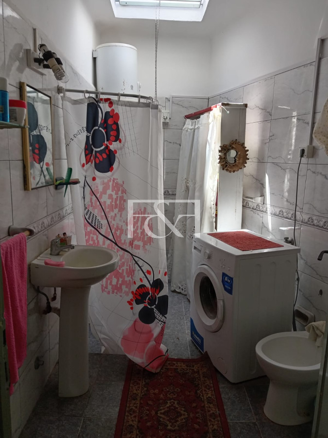 Casa ID.2642 - VENTA CASA DE DOS DORMITORIOS CON PATIO EN COLÓN