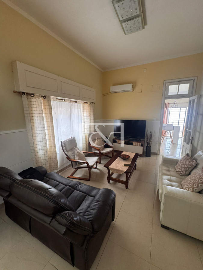 Casa ID.2712 - Vendo, Hermosa y Amplia Casa 4 dor, garaje. Capurro