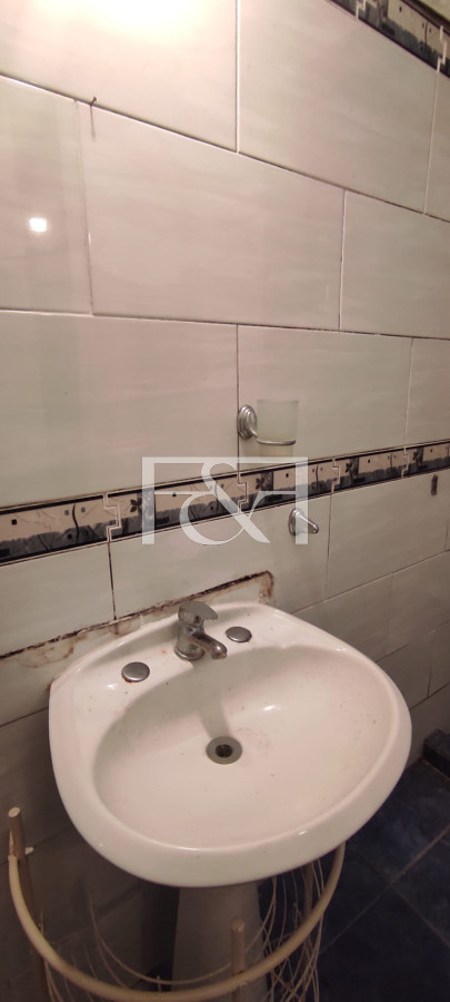 Casa ID.2434 - Casa en la Comercio en Venta Ideal Inversión 