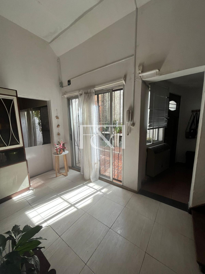 Casa ID.2462 - Venta Casa 7 Dormitorios en Pocitos