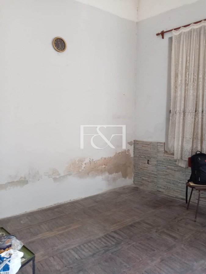 Casa ID.2639 - VENTA CASA DE UN DORMITORIO - PARRILLERO EN AGUADA