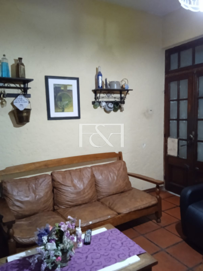 Casa ID.2210 - Casa de Altos 4 Dormitorios en Pocitos