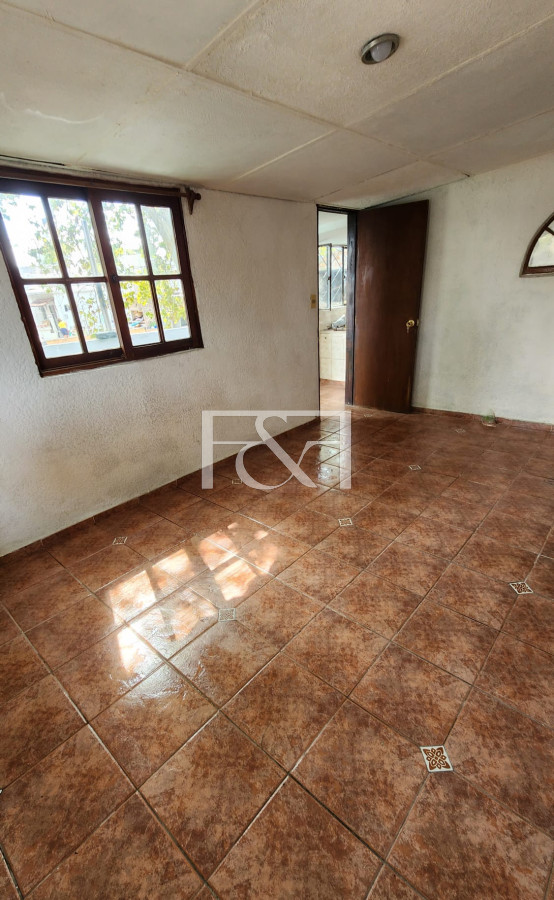 Casa ID.2470 - Venta Casa en Tres Cruces Tres Unidades