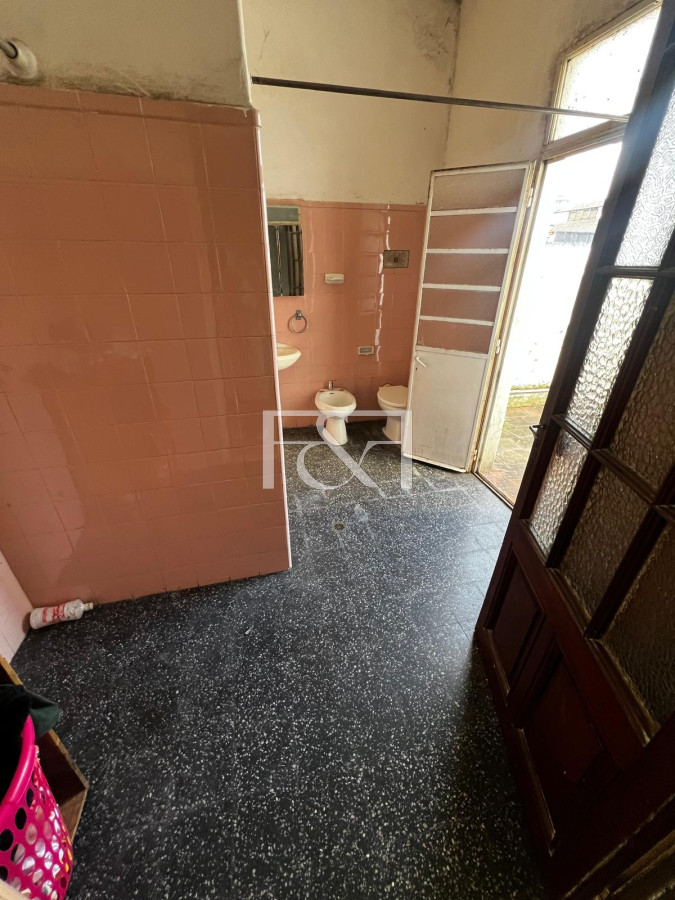 Casa ID.2434 - Casa en la Comercio en Venta Ideal Inversión 